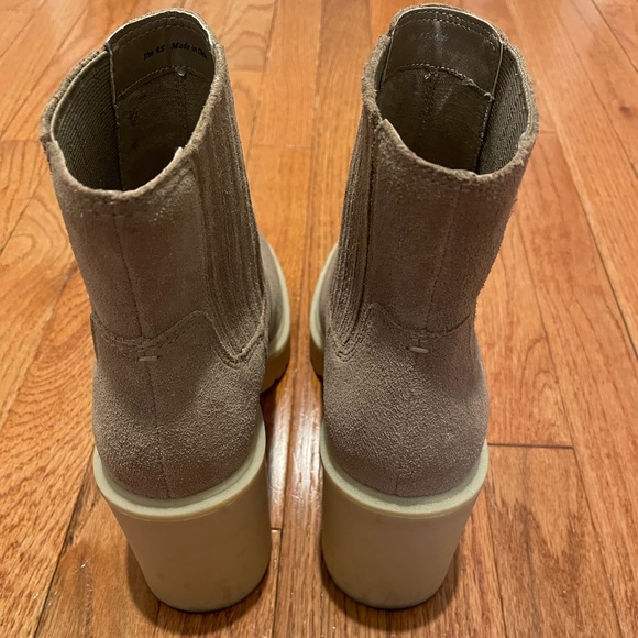 Dolce Vita Caster H2O Waterproof Block Heel Bootie - Picture 6 of 10